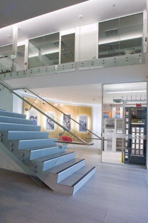 eaton03_1.jpg